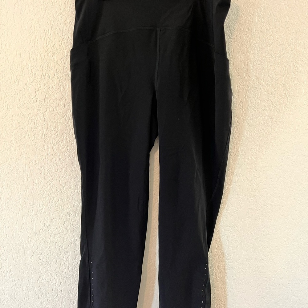Lululemon Black Swift speed 23” Tights